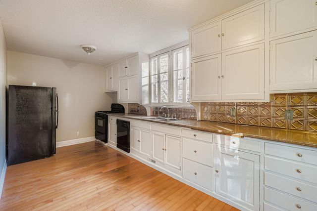 988 Reaney Ave Avenue, Saint Paul, MN 55106