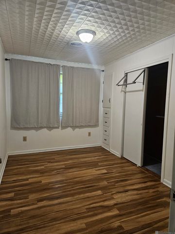 220 S Ida Ave, Gonzales, LA 70737