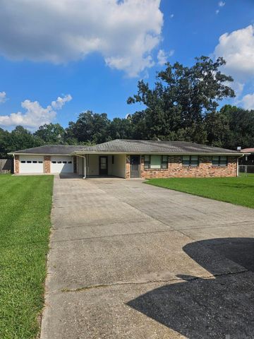 220 S Ida Ave, Gonzales, LA 70737