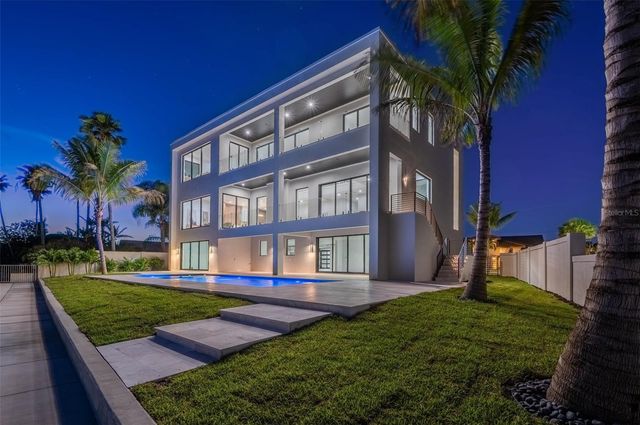 236 HOWARD DRIVE, Belleair Beach, FL 33786