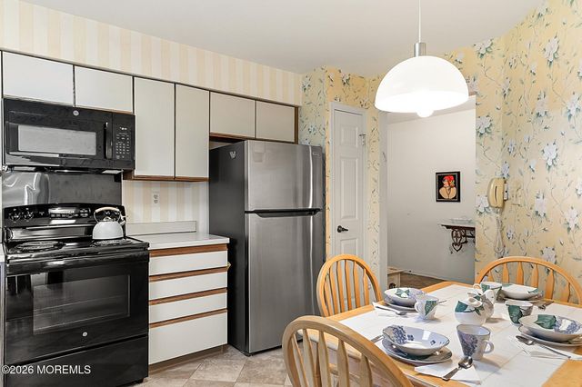 8 Rothwell Drive 8A, Monroe, NJ 08831