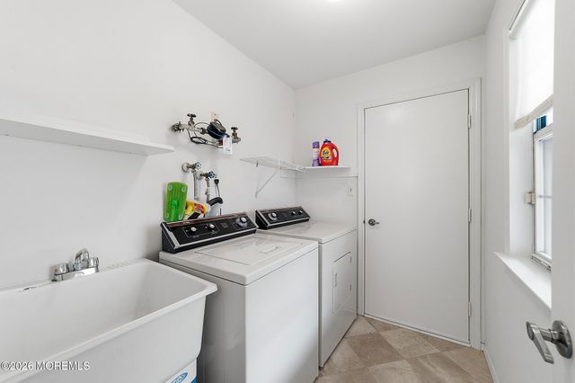 8 Rothwell Drive 8A, Monroe, NJ 08831