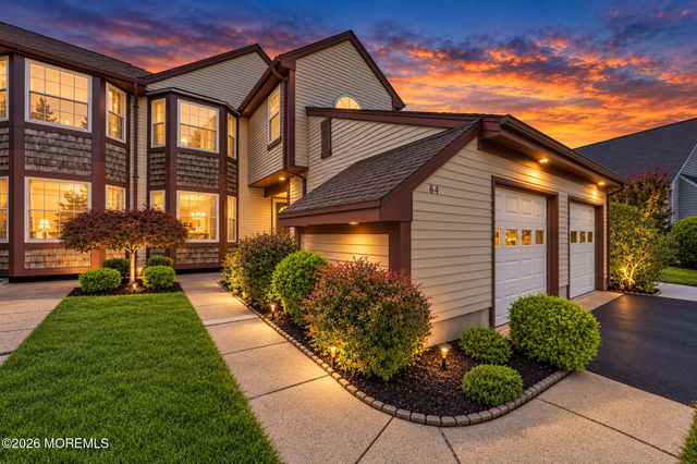 8 Rothwell Drive 8A, Monroe, NJ 08831