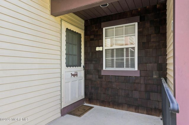 8 Rothwell Drive 8A, Monroe, NJ 08831