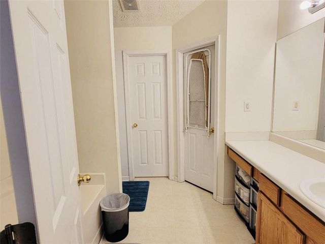 6904 Silver Bend Place, Austell, GA 30168