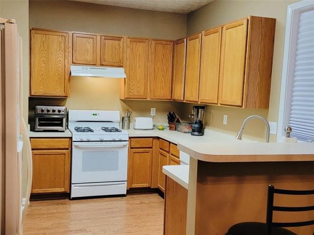 6904 Silver Bend Place, Austell, GA 30168