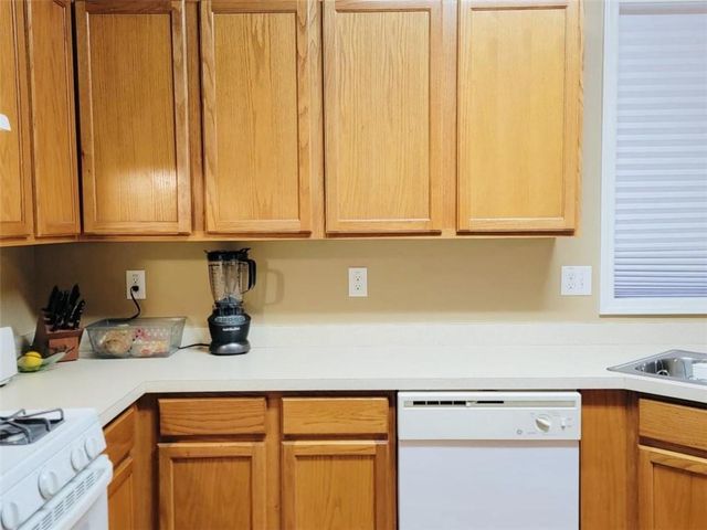 6904 Silver Bend Place, Austell, GA 30168