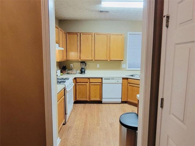 6904 Silver Bend Place, Austell, GA 30168