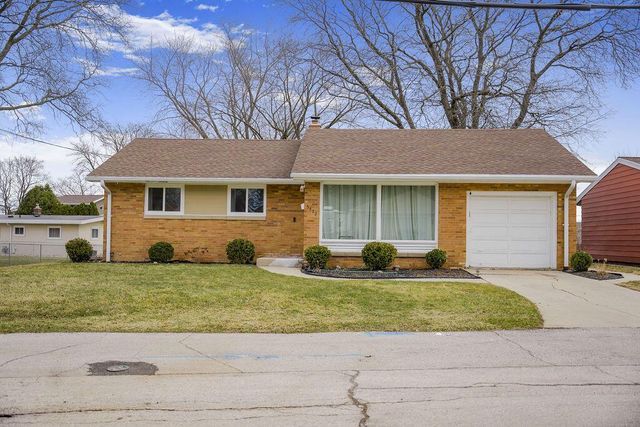 3572 S Sunset DRIVE, Greenfield, WI 53220