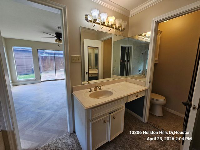 13306 Holston Hills Drive, Houston, TX 77069