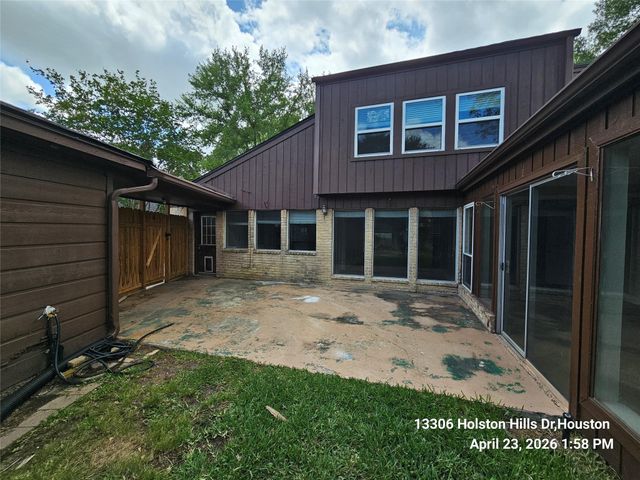 13306 Holston Hills Drive, Houston, TX 77069