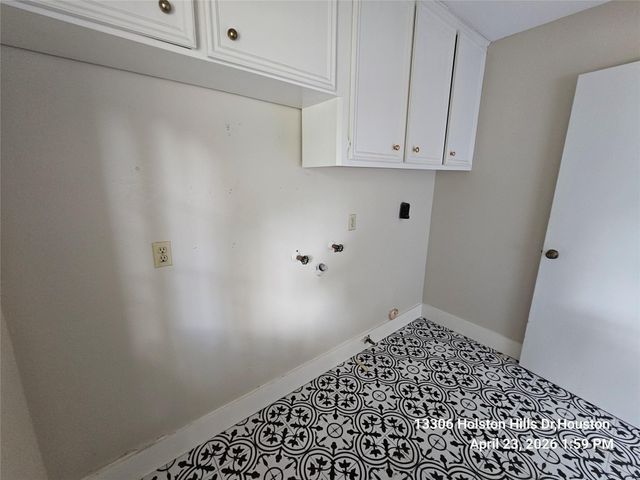 13306 Holston Hills Drive, Houston, TX 77069