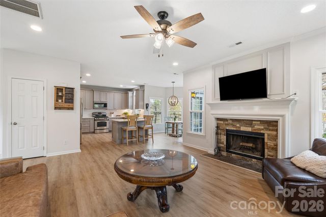 8520 Newton Lane, Charlotte, NC 28277