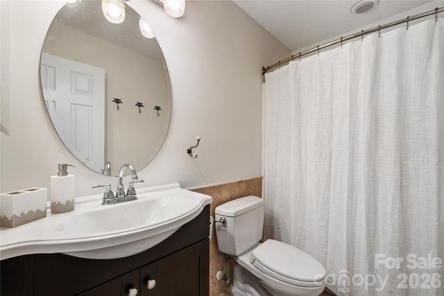 8520 Newton Lane, Charlotte, NC 28277