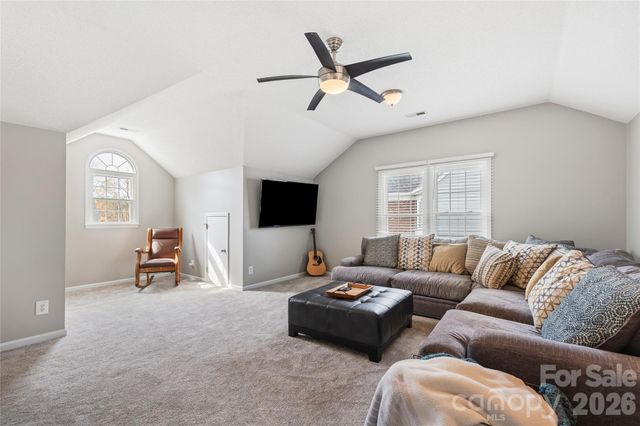 8520 Newton Lane, Charlotte, NC 28277