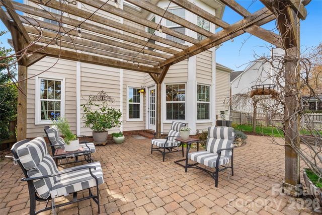 8520 Newton Lane, Charlotte, NC 28277