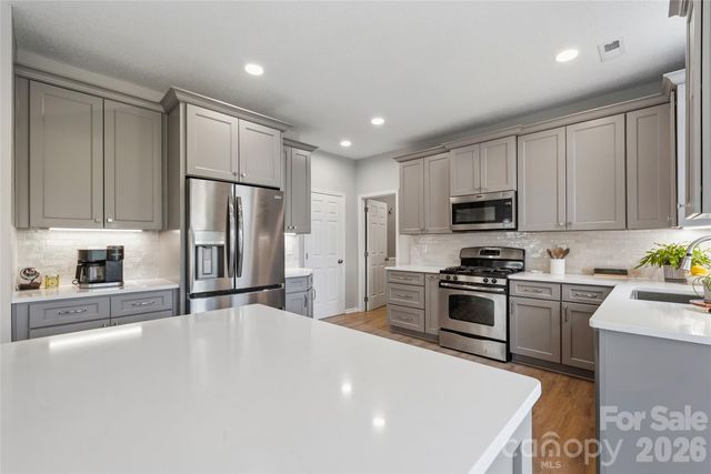 8520 Newton Lane, Charlotte, NC 28277