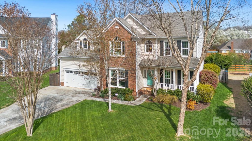 8520 Newton Lane, Charlotte, NC 28277