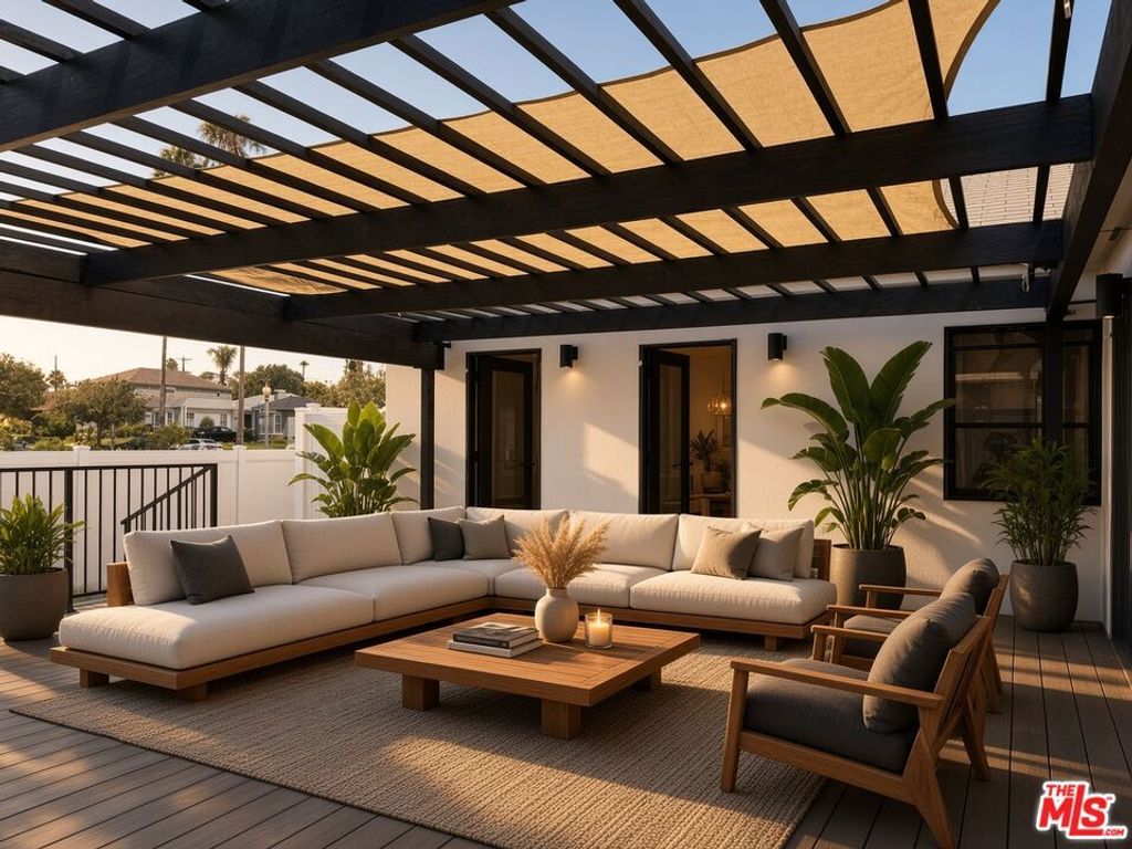 1901 S Point View Street, Los Angeles, CA 90034 — photo 4
