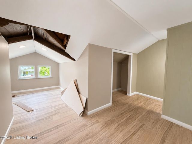 3908 Vermont Ave, Louisville, KY 40211