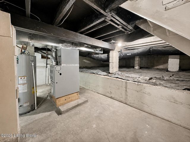 3908 Vermont Ave, Louisville, KY 40211