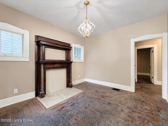 3908 Vermont Ave, Louisville, KY 40211