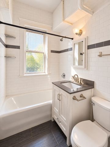 1945 Commonwealth Ave 7, Boston, MA 02135