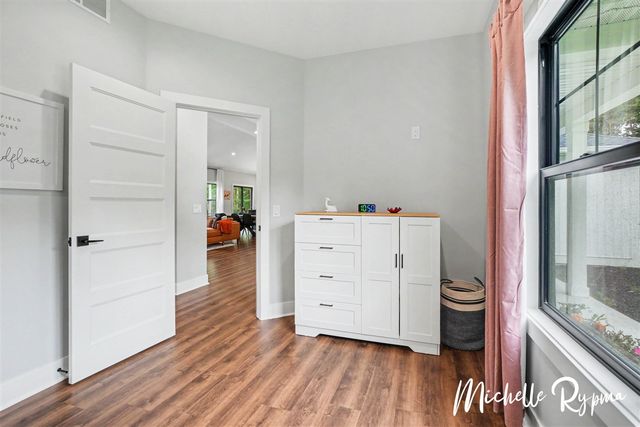 5812 Timber Bluff Trail, Fennville, MI 49408