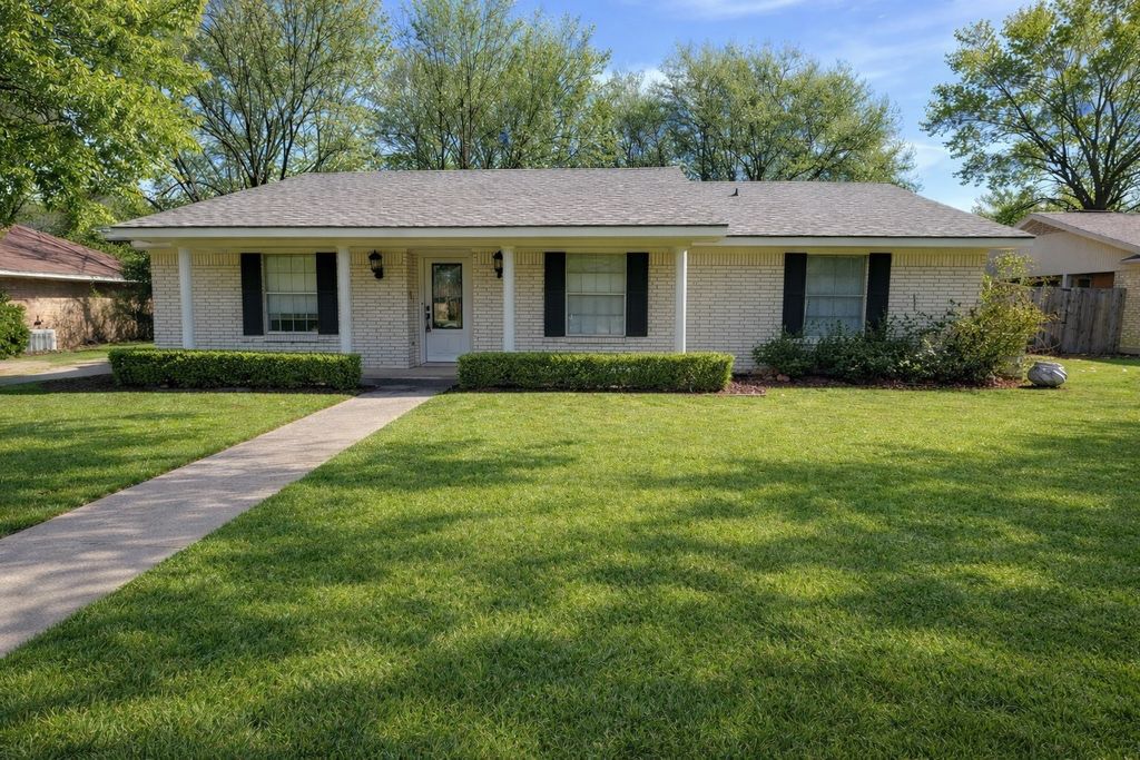 507 Fox Trail, Greenville, TX 75402