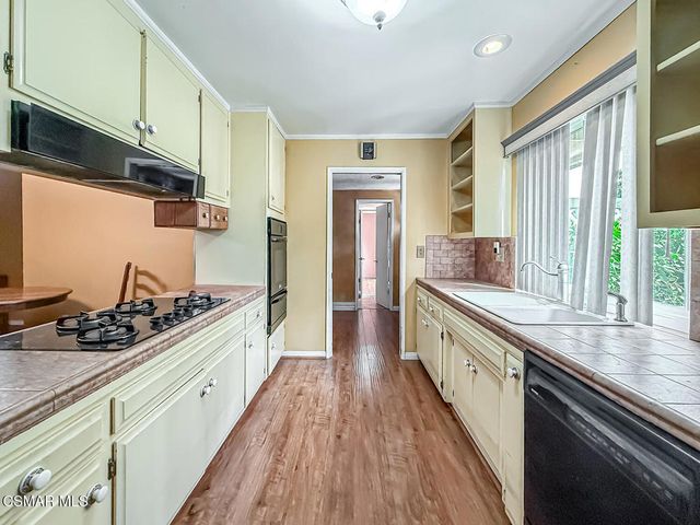 1191 Roldan Avenue, Simi Valley, CA 93065