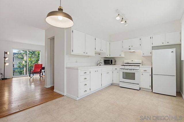 4885 Cole 34, San Diego, CA 92117