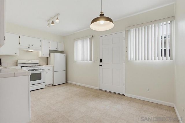 4885 Cole 34, San Diego, CA 92117