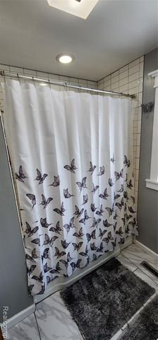 1451 Flushing Road, Flushing, MI 48433