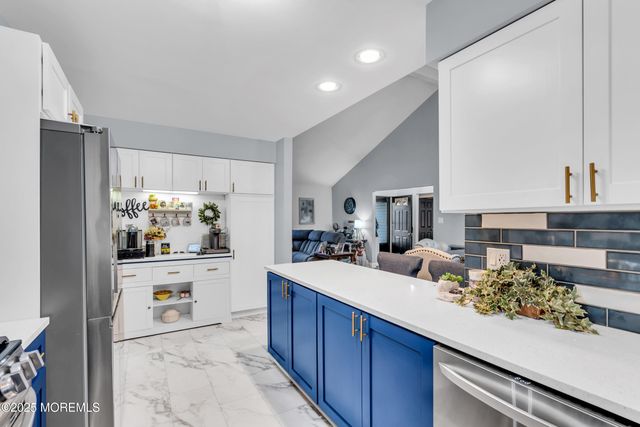 111 Greenwood Lane, Forked River, NJ 08731