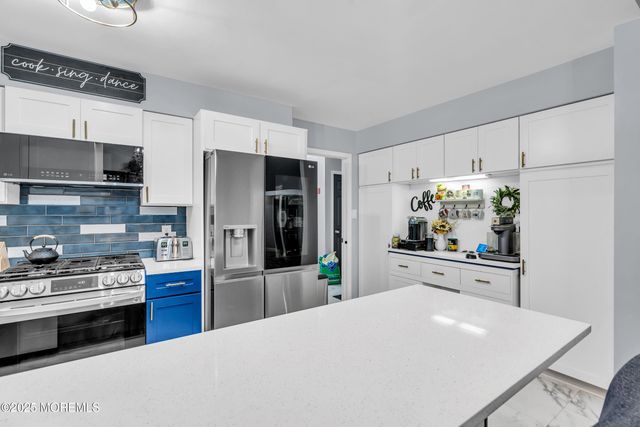 111 Greenwood Lane, Forked River, NJ 08731