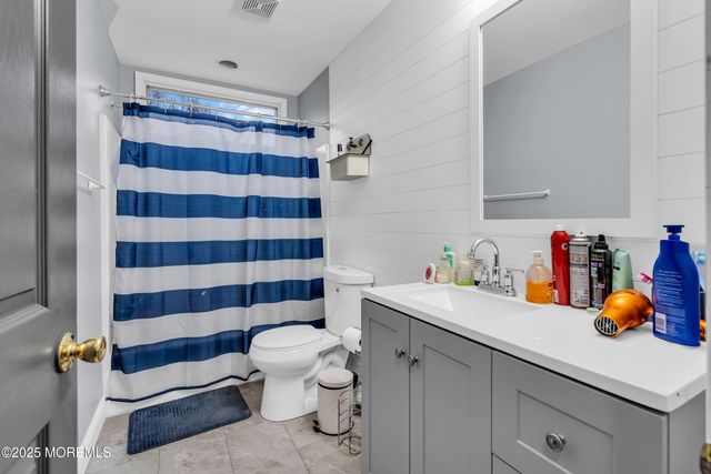 111 Greenwood Lane, Forked River, NJ 08731