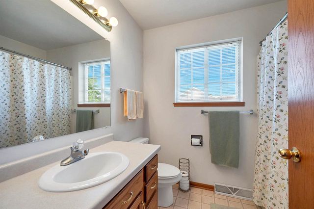 2535 GEMINI ROAD, Green Bay, WI 54311