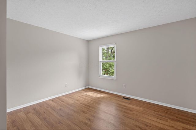 7894 Tuxford Court, 2E, Columbus, OH 43085