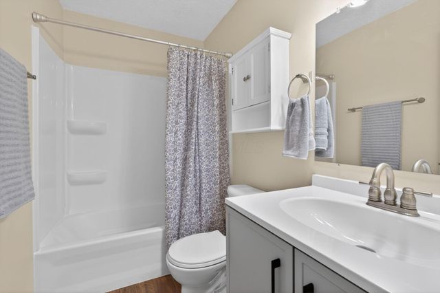 7894 Tuxford Court, 2E, Columbus, OH 43085