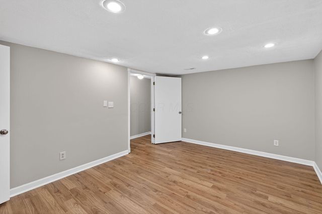 7894 Tuxford Court, 2E, Columbus, OH 43085