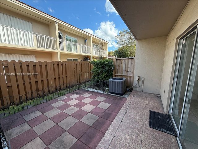 6934 NW 166th Ter 1402, Miami Lakes, FL 33014