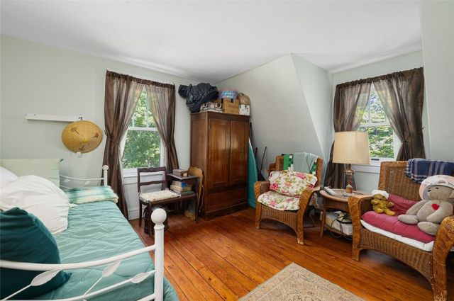 320 Railroad Avenue, North Kingstown, RI 02877