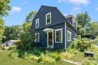 320 Railroad Avenue, North Kingstown, RI 02877