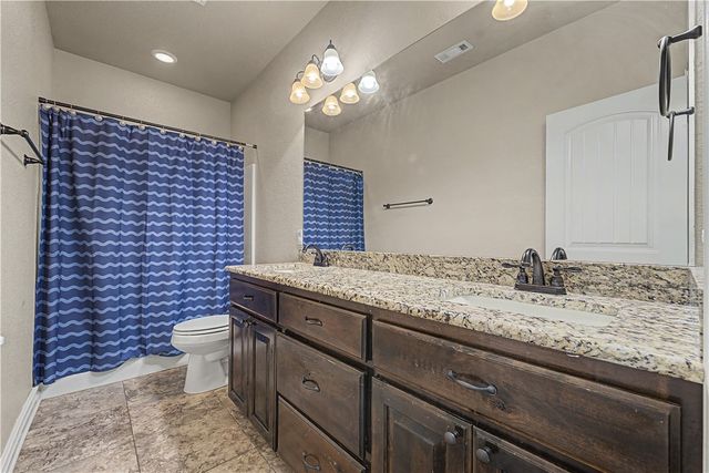 4405 W Canopy Meadows Drive, Rogers, AR 72758