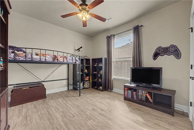 4405 W Canopy Meadows Drive, Rogers, AR 72758