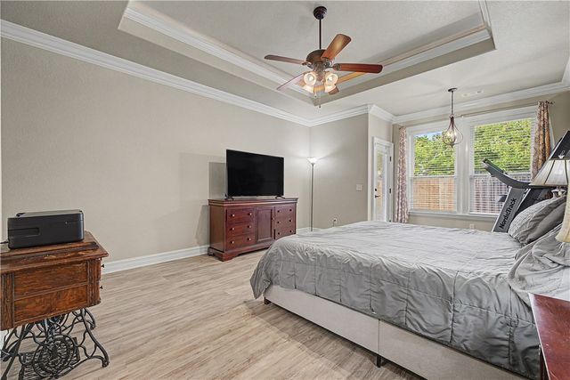 4405 W Canopy Meadows Drive, Rogers, AR 72758