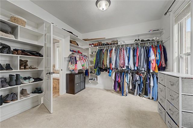 4405 W Canopy Meadows Drive, Rogers, AR 72758