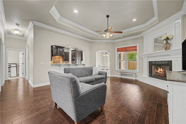4405 W Canopy Meadows Drive, Rogers, AR 72758