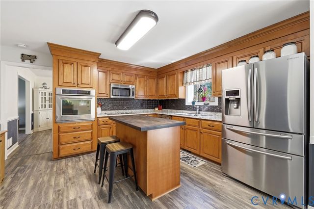 11200 Surry Rd, Chester, VA 23831