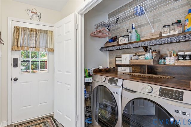 11200 Surry Rd, Chester, VA 23831